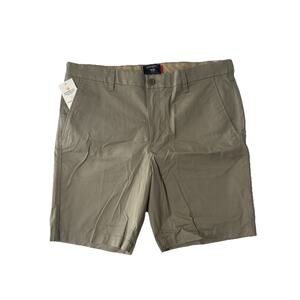 NWT Dockers Men's Supreme Flex Shorts Khaki Size 36